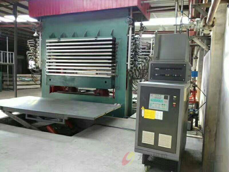 1-20062QQ201E8.jpg 1-20062QQ201E8.jpg