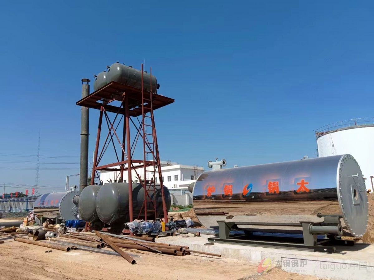 太锅锅炉产品整装待发(图2) 燃油气导热油炉1.jpg